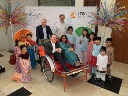 01_HelAmb_P1022344_m