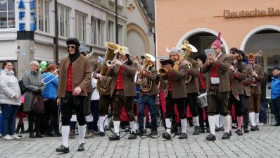P01FaschingsgildeUmtrunkFischkuchl