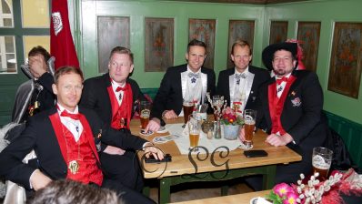 P18FaschingsgildeUmtrunkFischkuchl