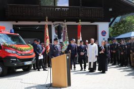 sach fahrzeugweihe02