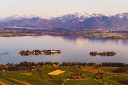 Chiemsee mit Chiemgauer Berge