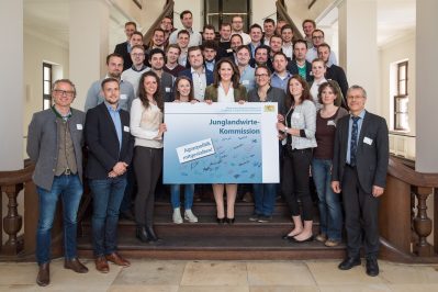 02Junglandwirtekommission_Gruppenbild