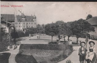 fras koenigin04 Schloss Wiwa 1910 mit Kindern