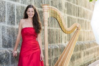 08-Grabenstaett_2018 Silke Aichhorn- Harfe 1