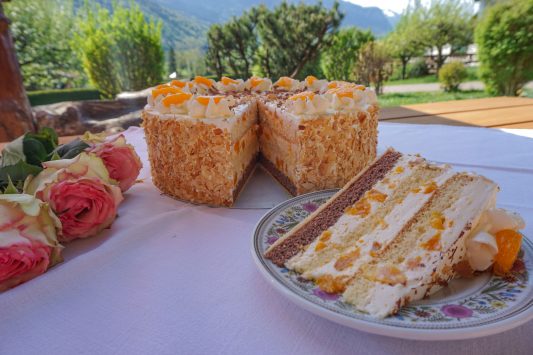 11 koll Cafe Pauli_Kuchen 1