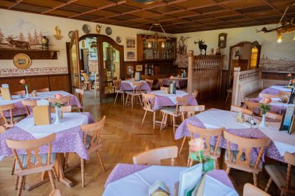 13 koll Gaststube_Cafe Pauli02