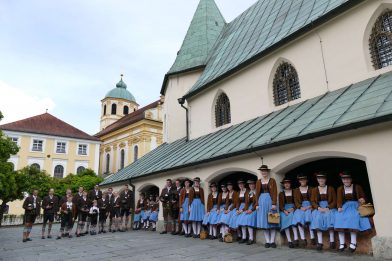 kl-180609F290733AOE-Trachtler-Foto-KHeuwieser