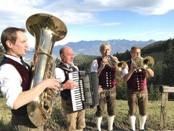 kl-NeiSamer-Musikanten