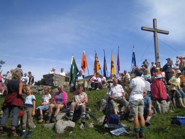 Bergmesse am KAB-Kreuz Kampenwand_© KAB