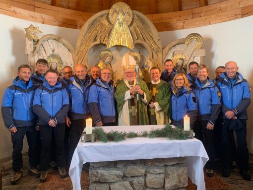 Gruppenfoto in Kapelle
