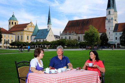 Kaffee-Kuchen-Altotting-Foto-Heiner-Heine