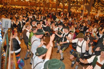 kl-Wiesn Plattler Amboßpolka ru525