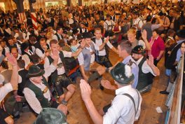 kl-Wiesn Plattler Amboßpolka ru529