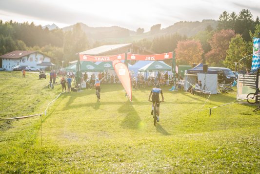 Charity_Bike_Samerberg_2019_Foto_Team_F8_C_Tharovsky-Presse-025