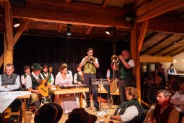 Hoagart-Moarhof-1930450