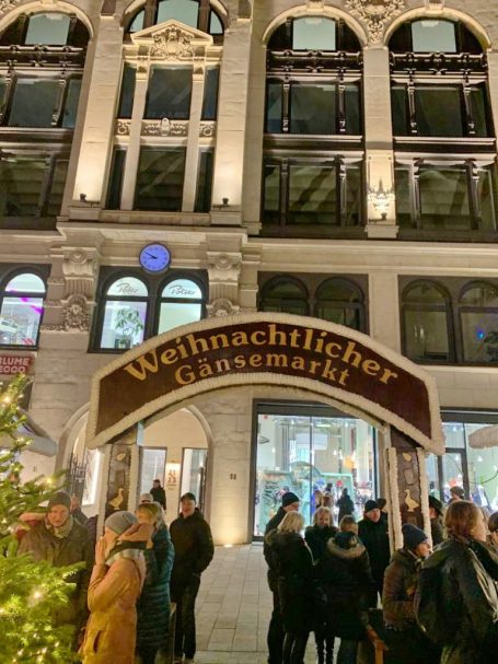 a381c947-d63d-4e3d-9d63-3cdd8e273c4e