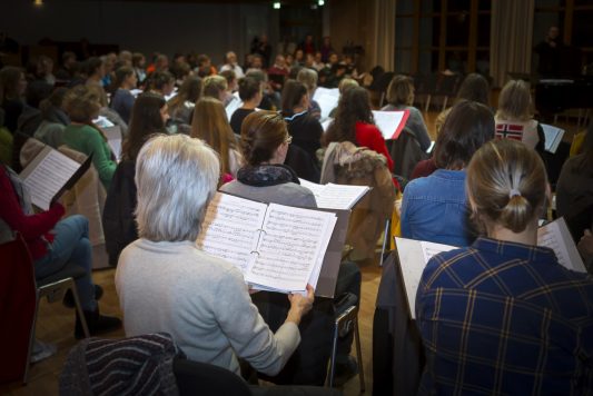 Chorprobe Foto Andreas Stueckl