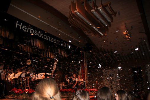 Herbstkonzert 2019 TBK Konfettiregen