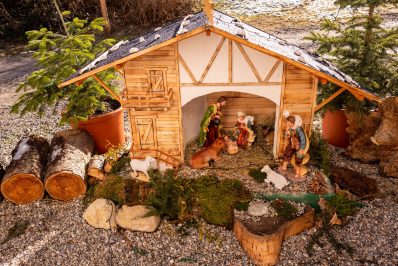 Krippe im Freien 1