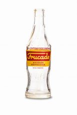 MADE in rosenheim_Frucade Flasche_nach 1960_Staedtisches Museum_Inv 25798_Foto (c) Martin Weiand