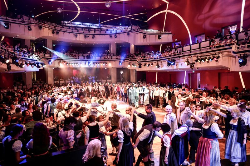 OideWiesnBuergerball_DeutschesTheaterMuenchen_2017_c_T_Schmidt__14_