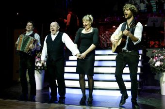 OideWiesnBuergerball_DeutschesTheaterMuenchen_2017_c_T_Schmidt__8_