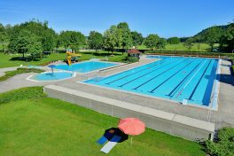 Schwimmbad komplett Bild Ghirardini