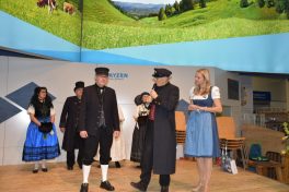 a402028b-0429-40e3-99bc-ae38c6db2b30