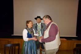 07_Tagung 2020_Sachgebiet Volkstanz und Schuhplattler (Dank an Ernst Schusser vom obb. Volksmusikarchiv für Vortrag zur GEMA)