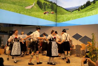 P1311039_mk_HelAmb Bayernbühne