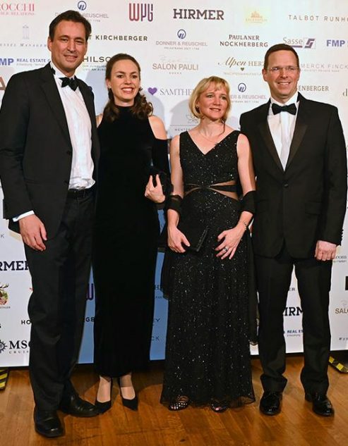 Schwarz-Weiss-Ball (10)