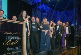 Schwarz-Weiss-Ball (17)