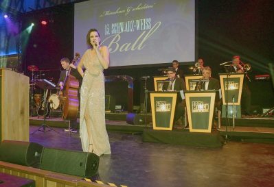 Schwarz-Weiss-Ball (22)