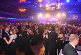 Schwarz-Weiss-Ball (28)