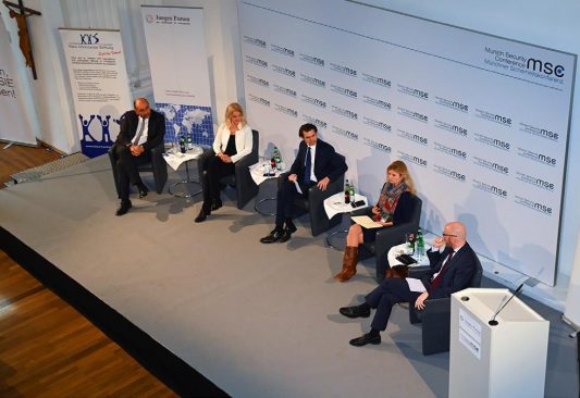 Sicherheitskonferenz Muenchen Ende (26)