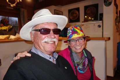 kl-1Vorstand mit Verehrerin