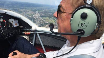 01-br-heimat-ueber-den-wolken-rudi-als-pilot-100~_v-img__16__9__xl_-d31c35f8186ebeb80b0cd843a7c267a0e0c81647