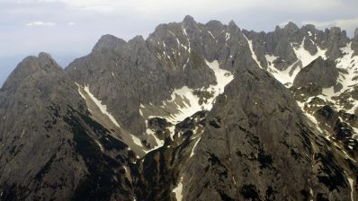 12-br-heimat-ueber-den-wolken-der-wilde-kaiser-100~_v-img__16__9__xl_-d31c35f8186ebeb80b0cd843a7c267a0e0c81647