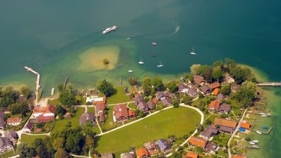 18-br-heimat-ueber-den-wolken-chiemsee-100~_v-img__16__9__xl_-d31c35f8186ebeb80b0cd843a7c267a0e0c81647