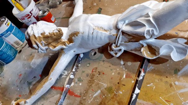 Corpus in Werkstatt Panzer