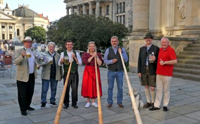 P1322627_A_mk_HelAmberger