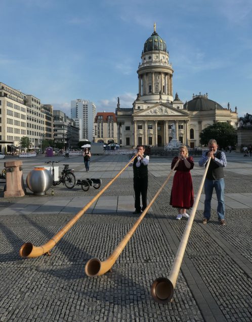 P1322646_mk_HelAmberger