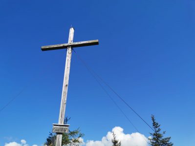 b5b79fee-4e52-4407-8e40-4851bb0a371b