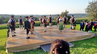 Trachtenvorstellung 1. Vorst. Richard Schenk