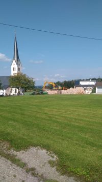Kirche ohne Mesnerwirt hoch