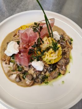 e7f454f6-f8d0-4c12-8d65-22eafe9d3d14