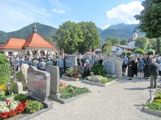 kl-Friedhof-Kirche-Kampewand
