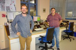 1Pfenning - Herzinger in der Zentrale