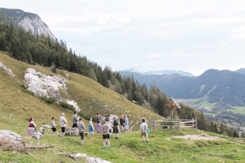 Almkreuz_Halsalm_Abtrieb_CMYK_IMG_9448