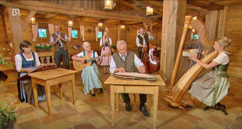 Screenshot_2020-10-16 Musik in den Bergen 18 10 2020 Sonja Weissensteiner unterwegs vom Tegernsee zum Wendelstein(2)